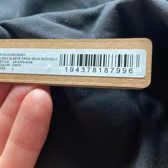 SKIMS NWT fits everybody thong bodysuit Sz L - Picture 5 of 5